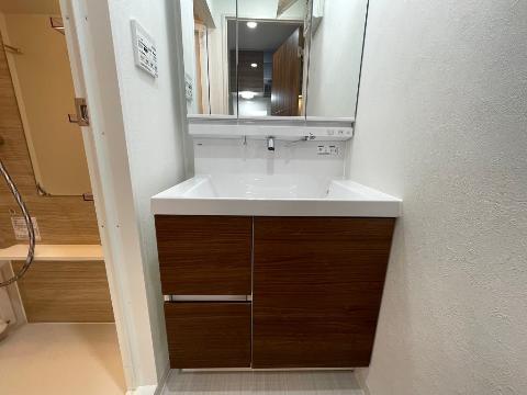 洗面設備　洗髪洗面化粧台