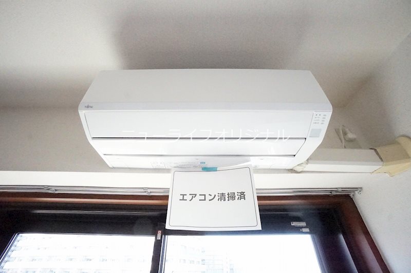 その他　リビングにはエアコン付きです