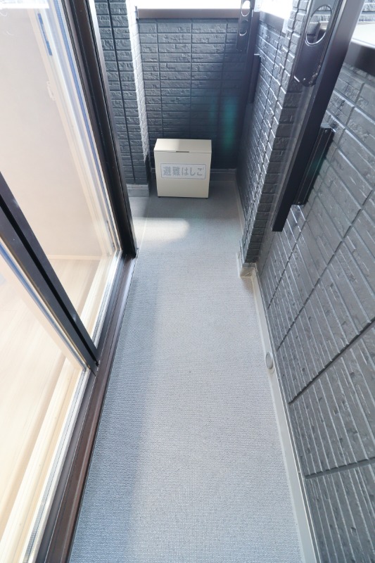 バルコニー　図面と現状に相違がある場合には現状を優先