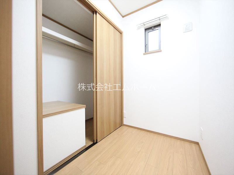 その他部屋・スペース　サービスルーム2.1帖　クローゼット（収納充実してます）