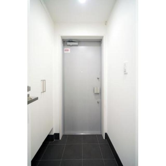 玄関　※写真は同タイプ住戸です。