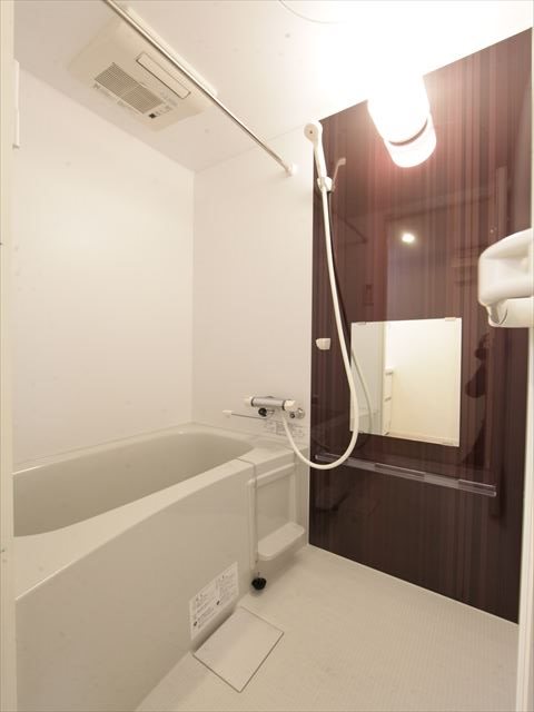 バス・シャワールーム　バスルーム　浴室暖房乾燥機付き