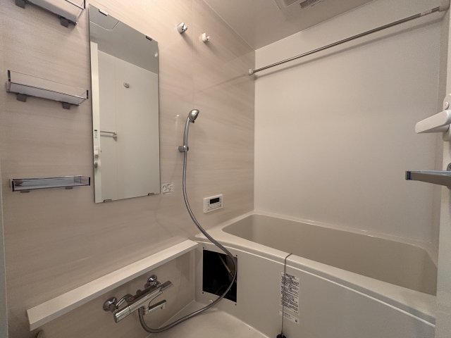 バス・シャワールーム　乾燥機能付きなのでお風呂のお掃除が楽になりゆったり入浴できま