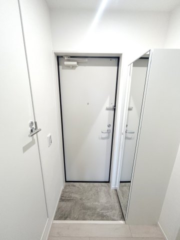 玄関　同施工参考写真となります