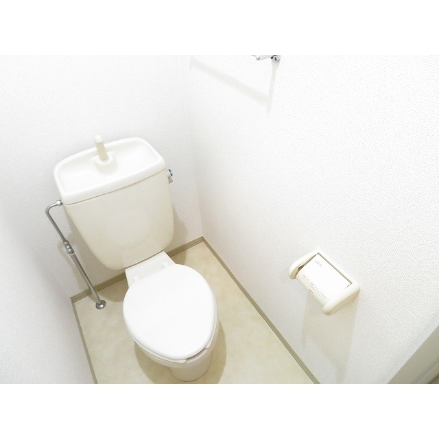 トイレ　写真は別部屋です