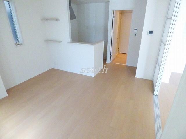 居室・リビング　開放感溢れる広々としたお部屋です♪