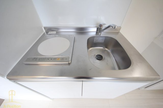 キッチン　公高貴王ビル