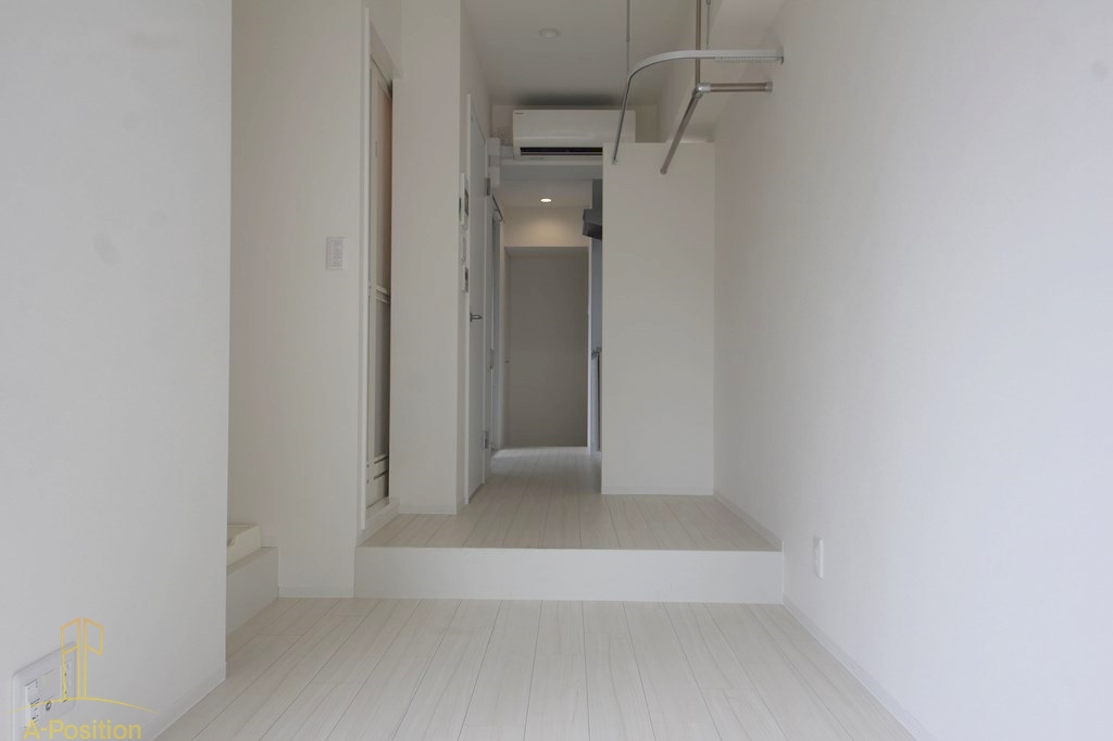 玄関　公高貴王ビル