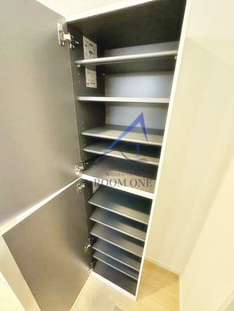 収納　シューズボックスです。