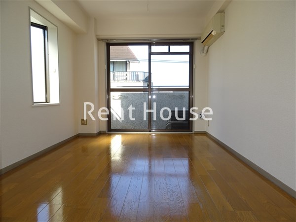 居室・リビング　別号室の参考写真となります