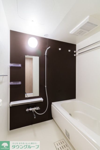 バス・シャワールーム　※写真は同タイプ住戸です。