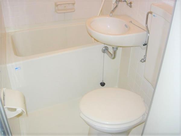 バス・シャワールーム　お風呂です