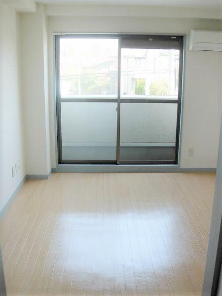 居室・リビング　洋室です