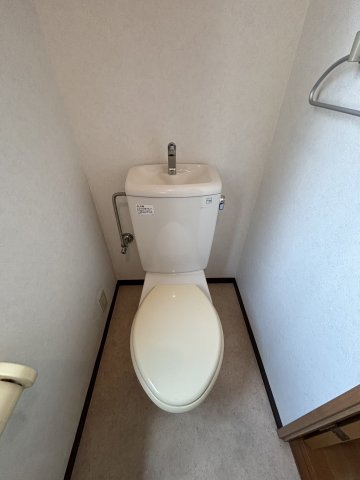 トイレ　トイレもきれいです