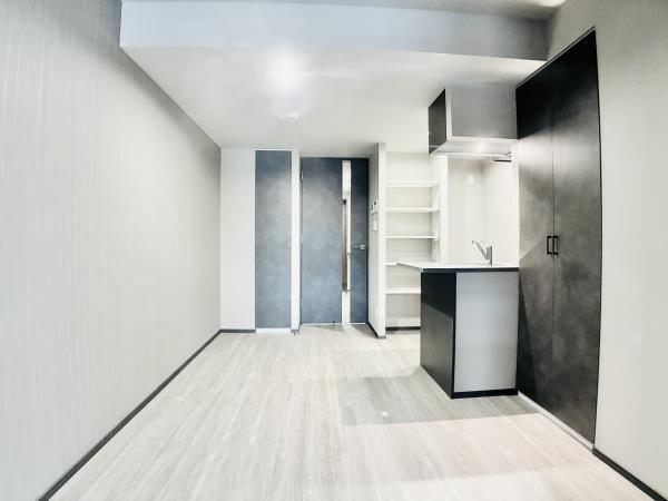 居室・リビング　こちらのリビングで趣味の時間をお楽しみください