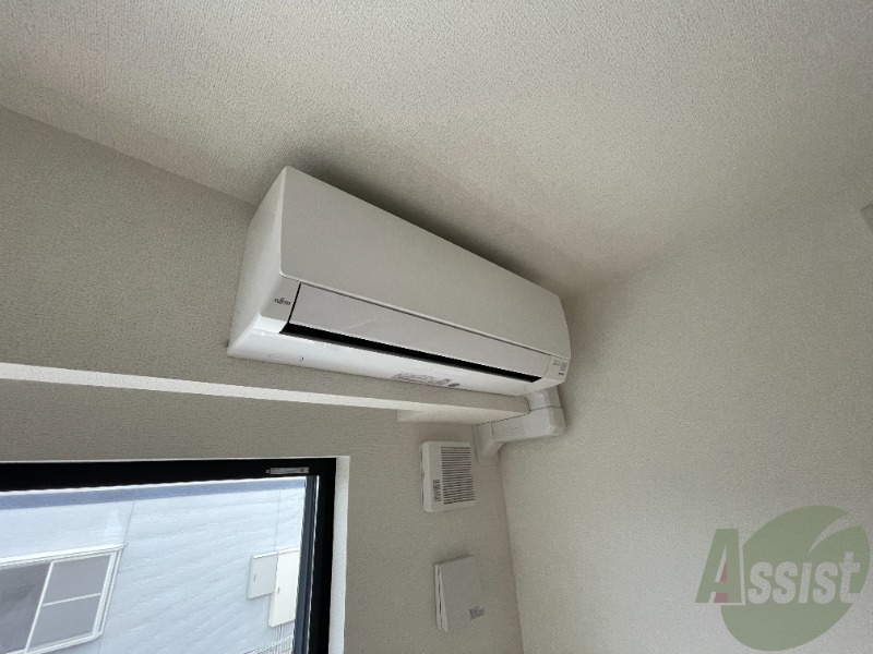 その他設備　エアコンが設置されています。入居時、すぐ使えますね。