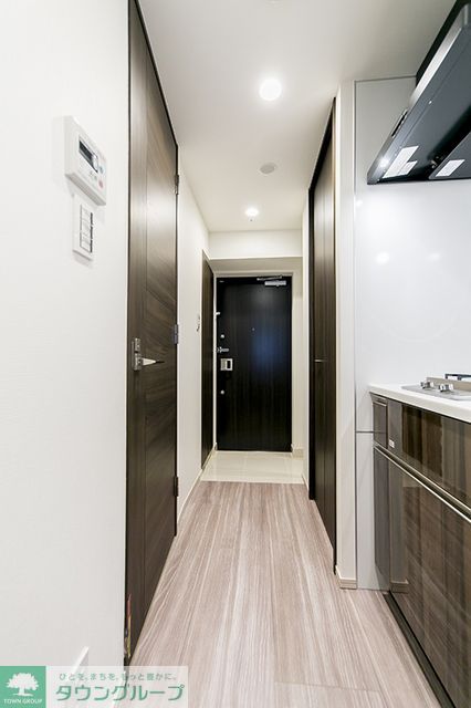 玄関　※写真は同タイプ住戸です。