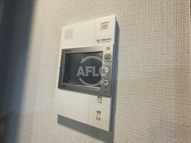 セキュリティ　クレストコート靭公園THE CLASS　モニター付きインター