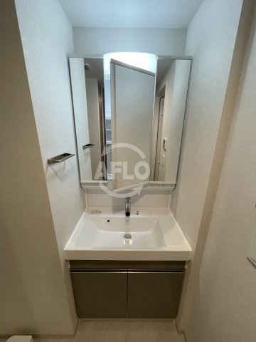 洗面設備　クレストコート靭公園THE CLASS　独立洗面台