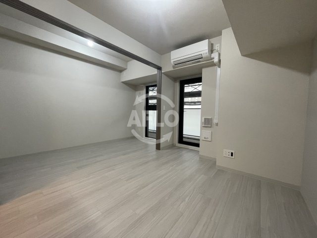 居室・リビング　クレストコート靭公園THE CLASS　リビング