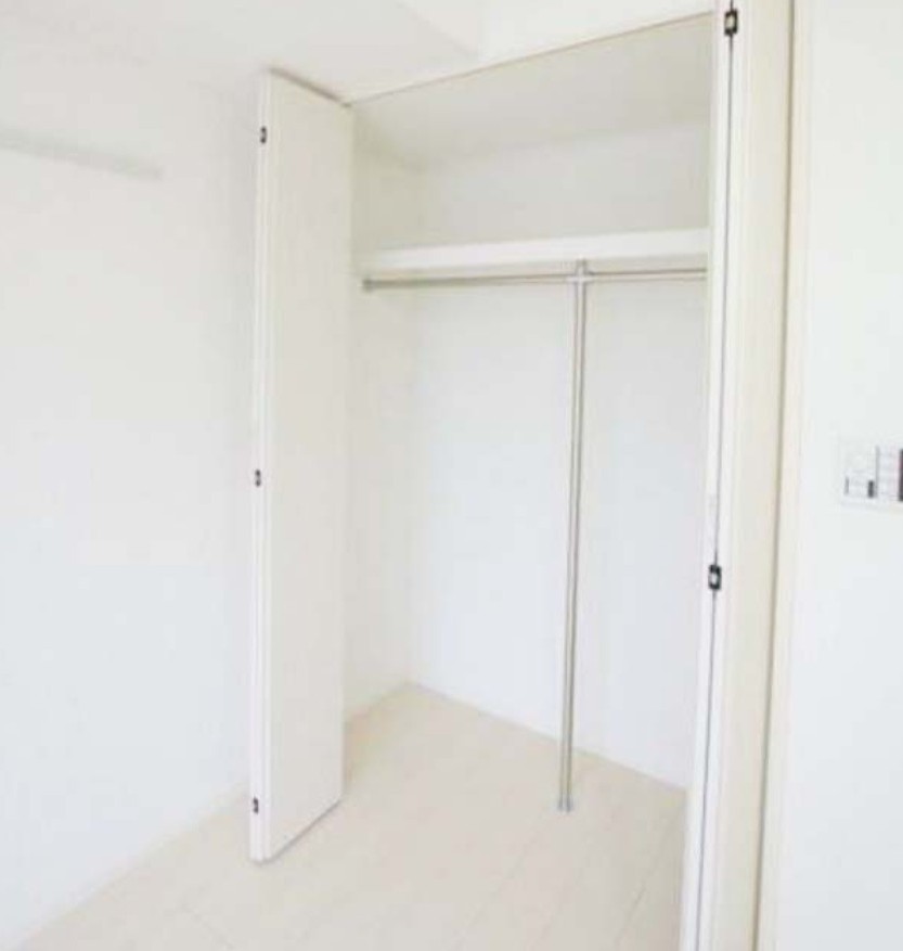 収納　★ハンガーラック付き収納★