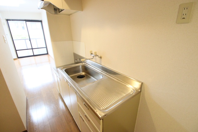 キッチン　※別部屋の参考写真の為、原状優先です。