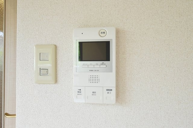 セキュリティ　※別室参考写真です。モニターホン