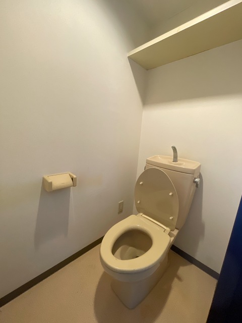 トイレ　※別室参考写真※★シンプルで掃除のしやすいトイレ★