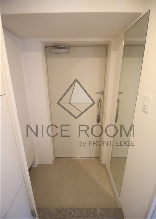 玄関　Arome梅田　玄関