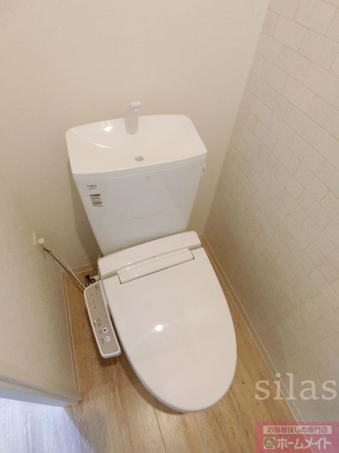 トイレ　同タイプ施工例（参考写真）