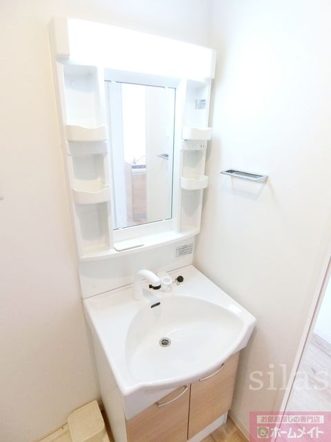 洗面設備　同タイプ施工例（参考写真）