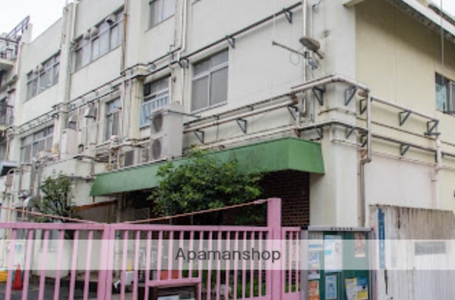 幼稚園・保育園　源氏前保育園（幼稚園・保育園）まで241m