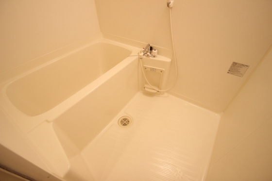 バス・シャワールーム　※別号室の写真です。
