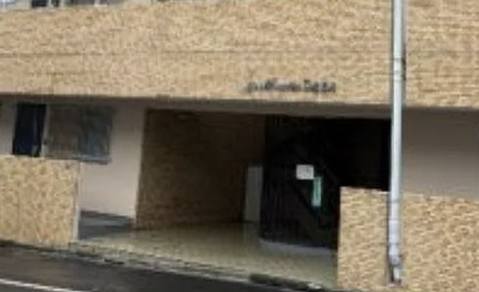 エントランス　建物の内部です