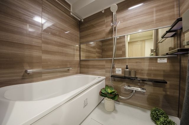 バス・シャワールーム　お風呂で日々の疲れを落としましょう