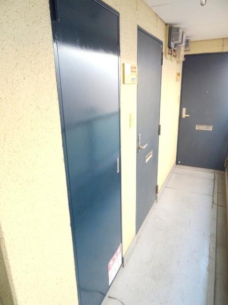 セキュリティ　★しっかりした表玄関です★