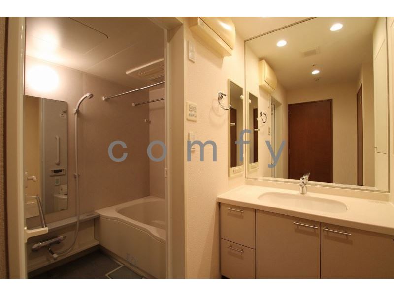 洗面設備　独立洗面台