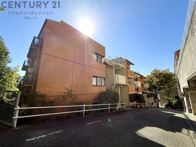 建物外観　敷地内に駐輪場あります！