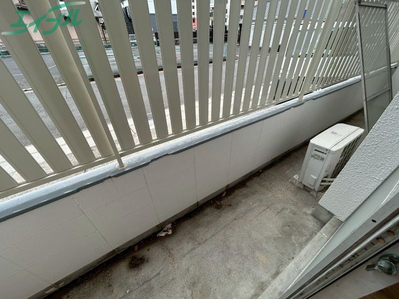 バルコニー　同物件別室画像