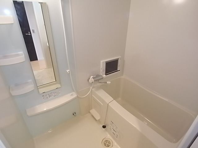 バス・シャワールーム　バスルーム