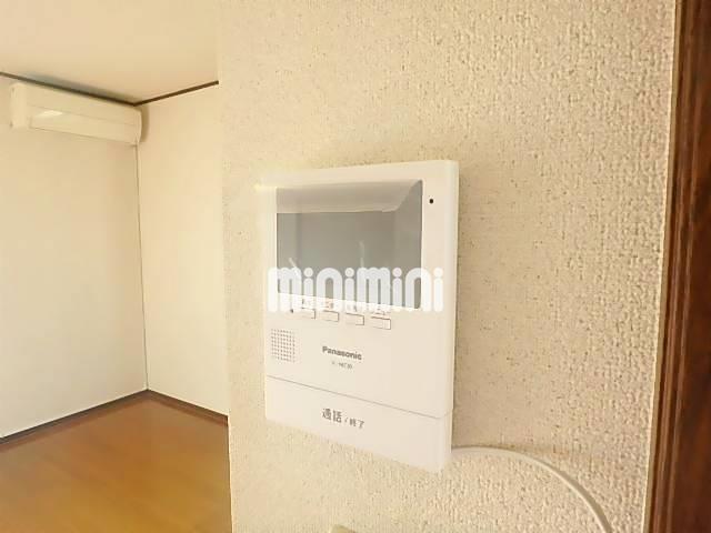 セキュリティ　ＴＶ付きモニターホンで来訪者の確認ができますね。