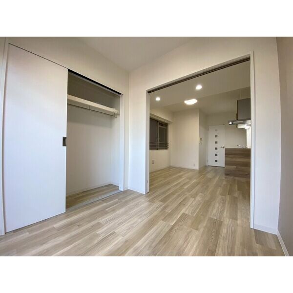 居室・リビング　LDK8帖