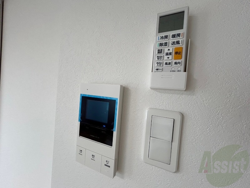 セキュリティ　ＴＶモニター付インターホンです。来客者の顔が見えるので安心！