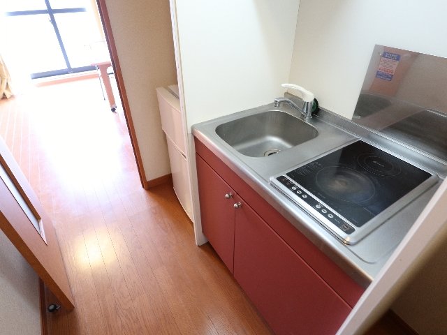 キッチン　キッチンでお料理をお楽しみください