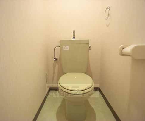 トイレ　清潔感のある洋式トイレ