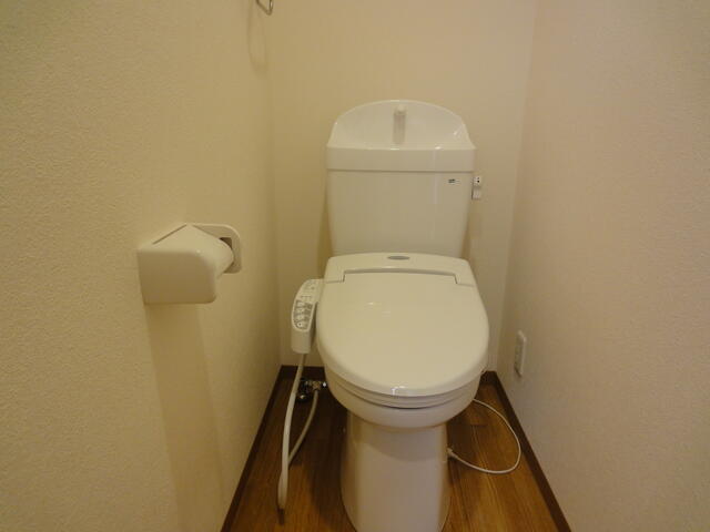 トイレ　トイレもきれいです