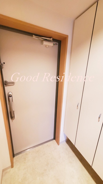 玄関　【ペットと暮らせるお部屋♪】南東向きの明るいお部屋！！