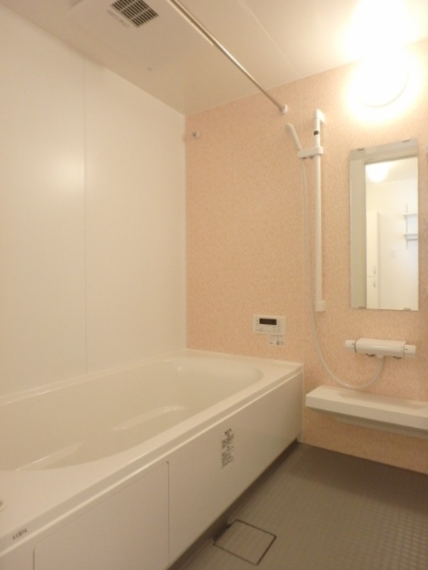 バス・シャワールーム　図面と現状に相違がある場合には現状を優先