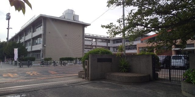 小学校　春日市立春日南小学校（小学校）まで180m