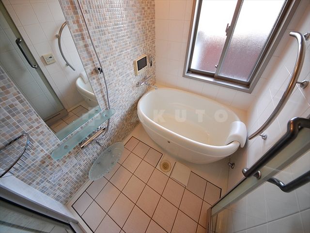 バス・シャワールーム